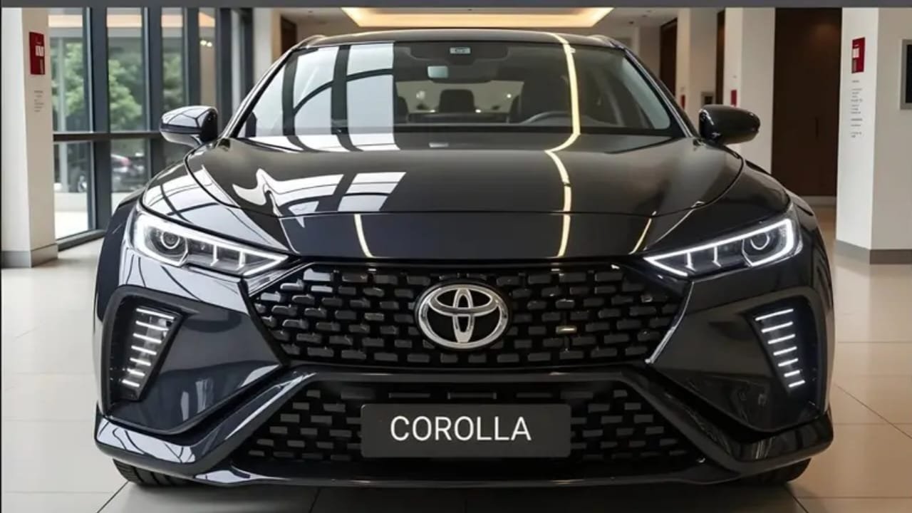Toyota Corolla 2025 – 1.8L Hybrid Engine, 38km/l Mileage & Premium Sedan Comfort at ₹3.99 Lakh!